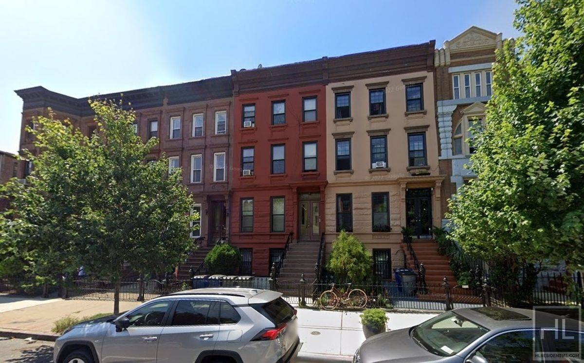 A great opportunity to buy this beautiful Brownstown 3 stories in heart of Crown Height.
