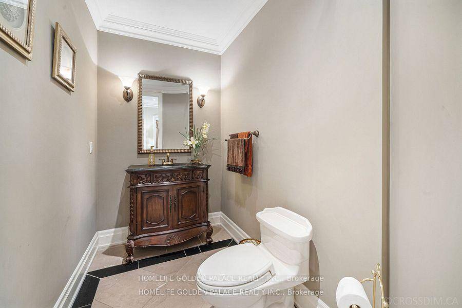 Welcome To This Beautifully Crafted Custom Built Home With An Impressive Foyer amp ; Hallway.