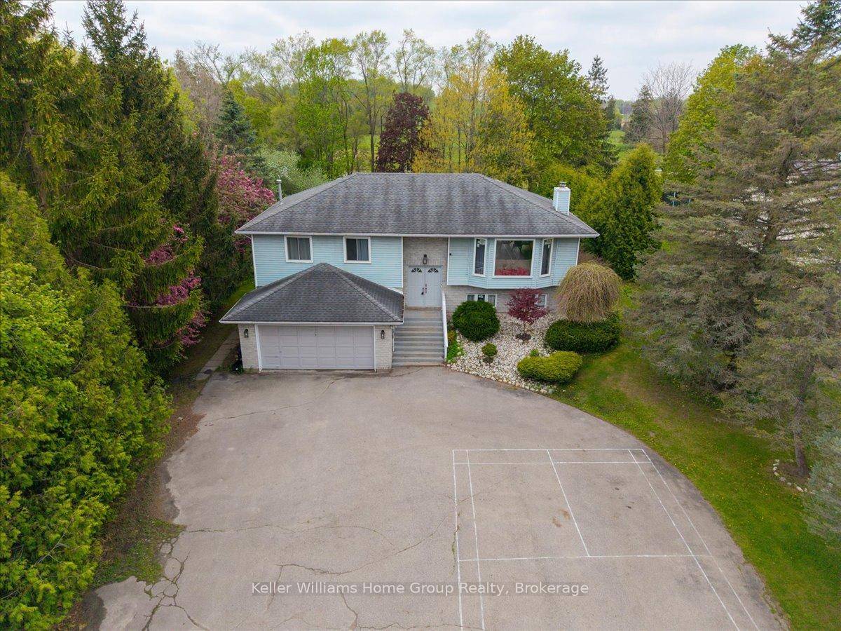 This raised bungalow offers over 2, 500 sq.