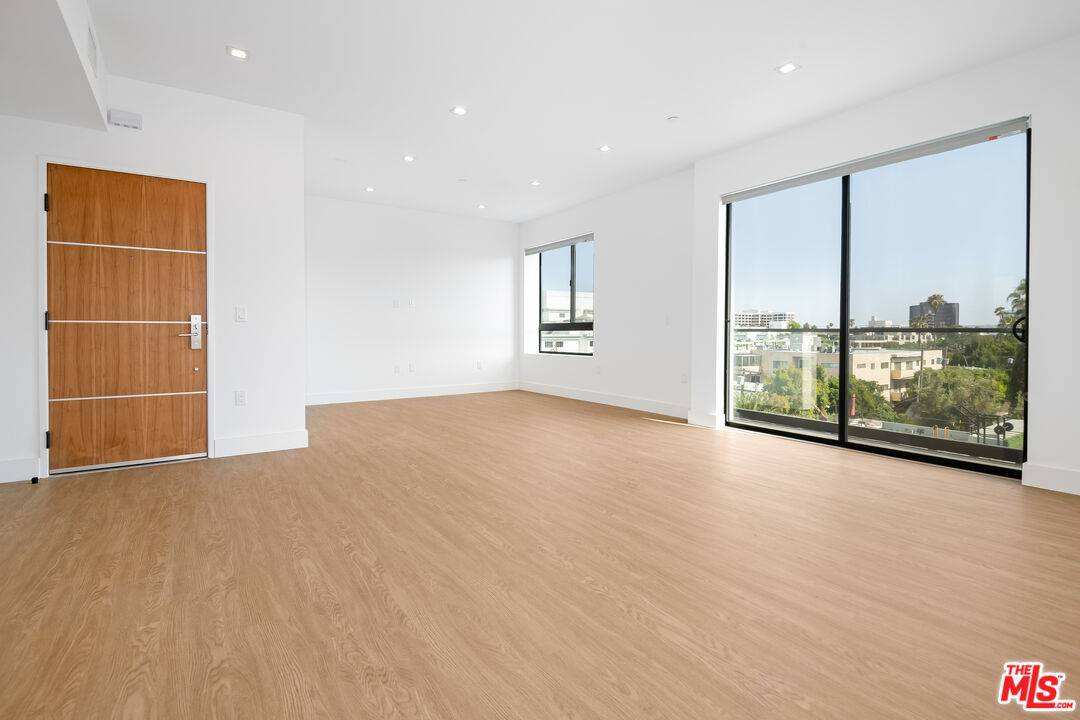 8555 Colgate AVE 1BR Beverly Grove La