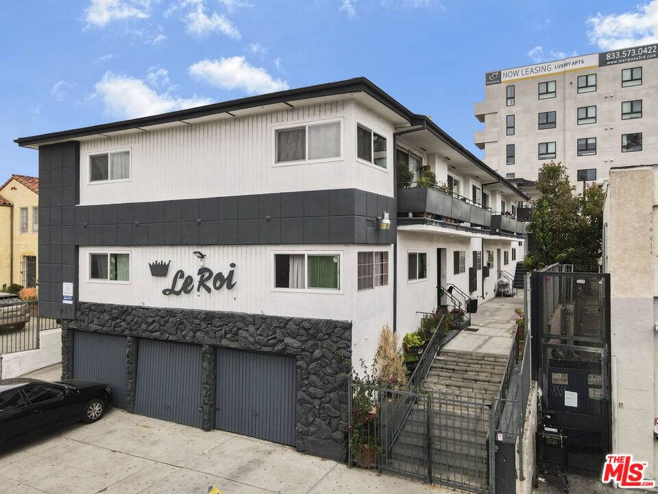 254 S Normandie Ave 8BR Mid Wilshire La