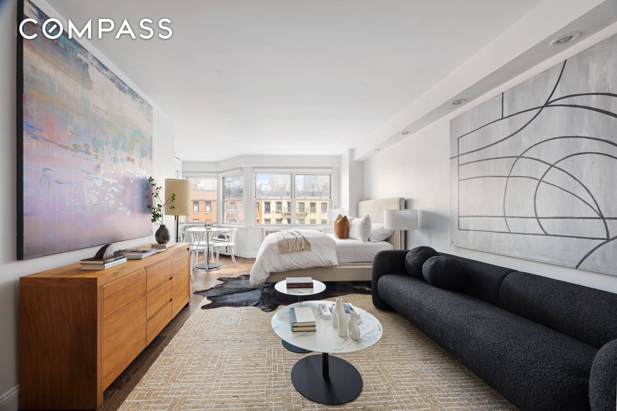 5F at 166 E 35th Street is a bright, recently renovated, 5th floor studio apartment in a full service elevator cooperative, conveniently located in the heart of Murray Hill.