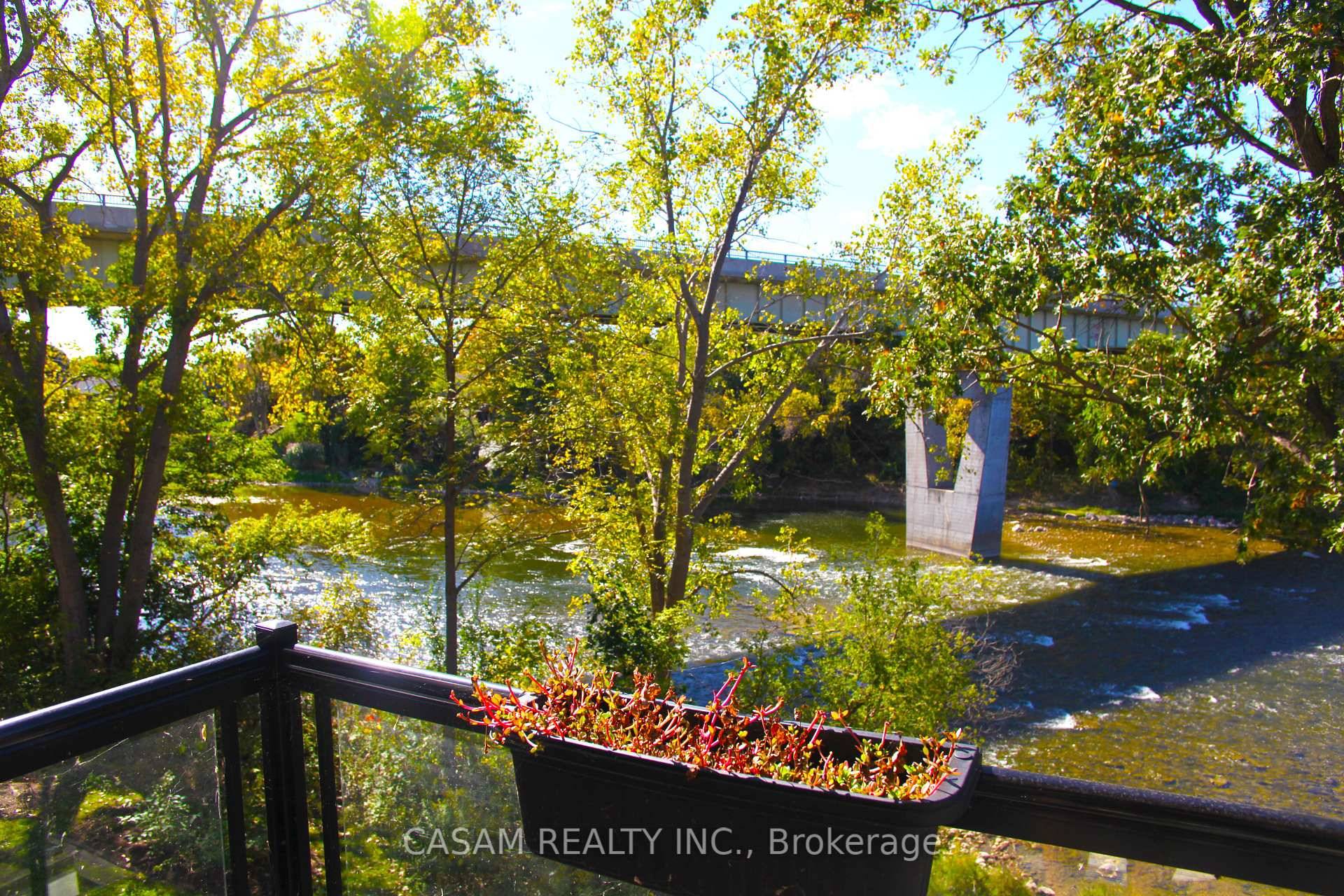 Welcome to 2 Willow Street located in the heart of Brant Paris !
