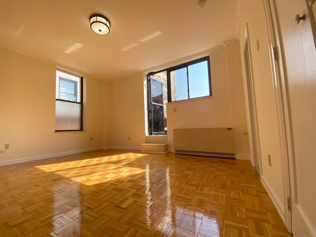 TRUE PENTHOUSE APARTMENT !