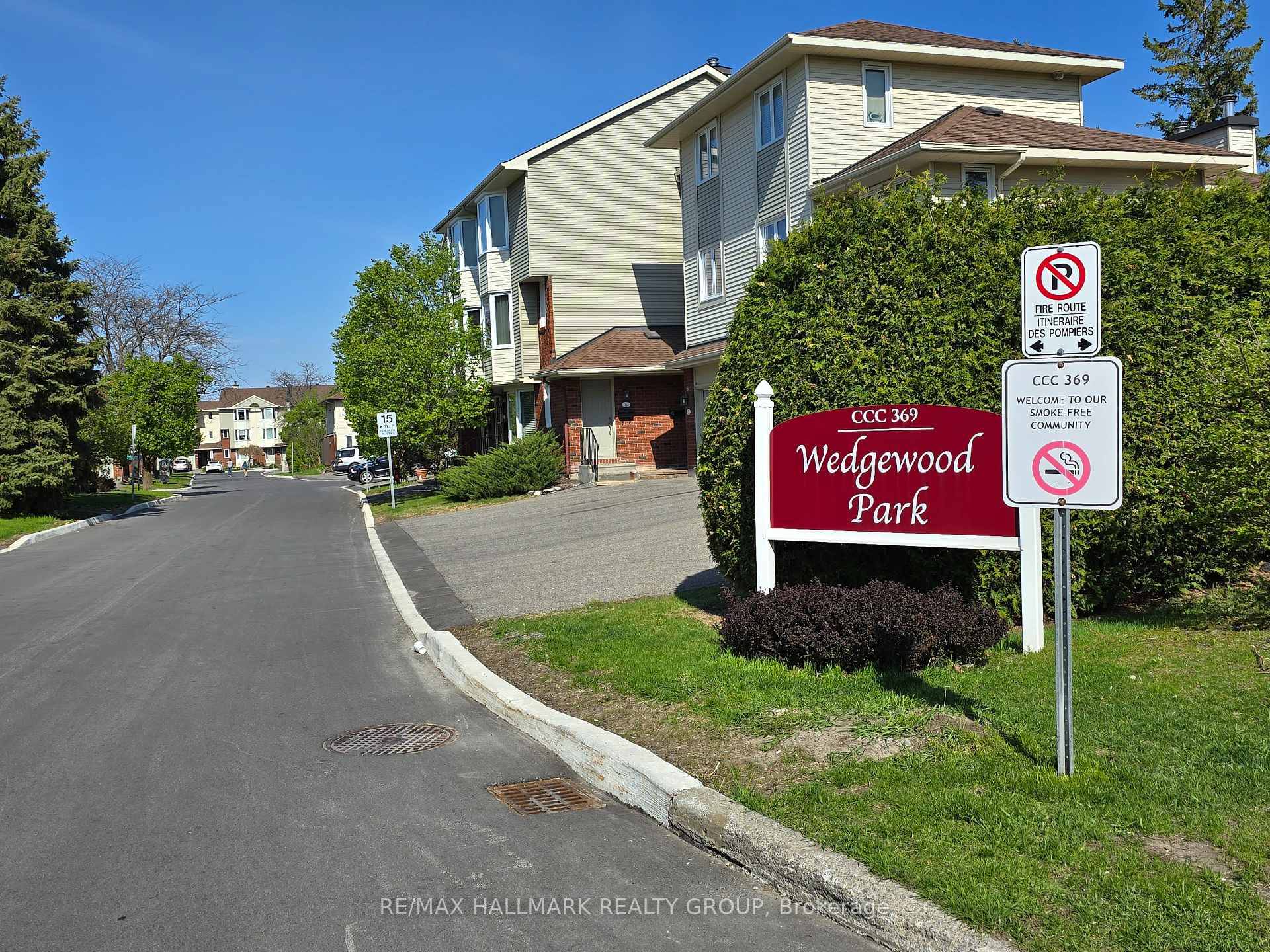 Welcome to this beautifully maintained 3 bedroom, 2.