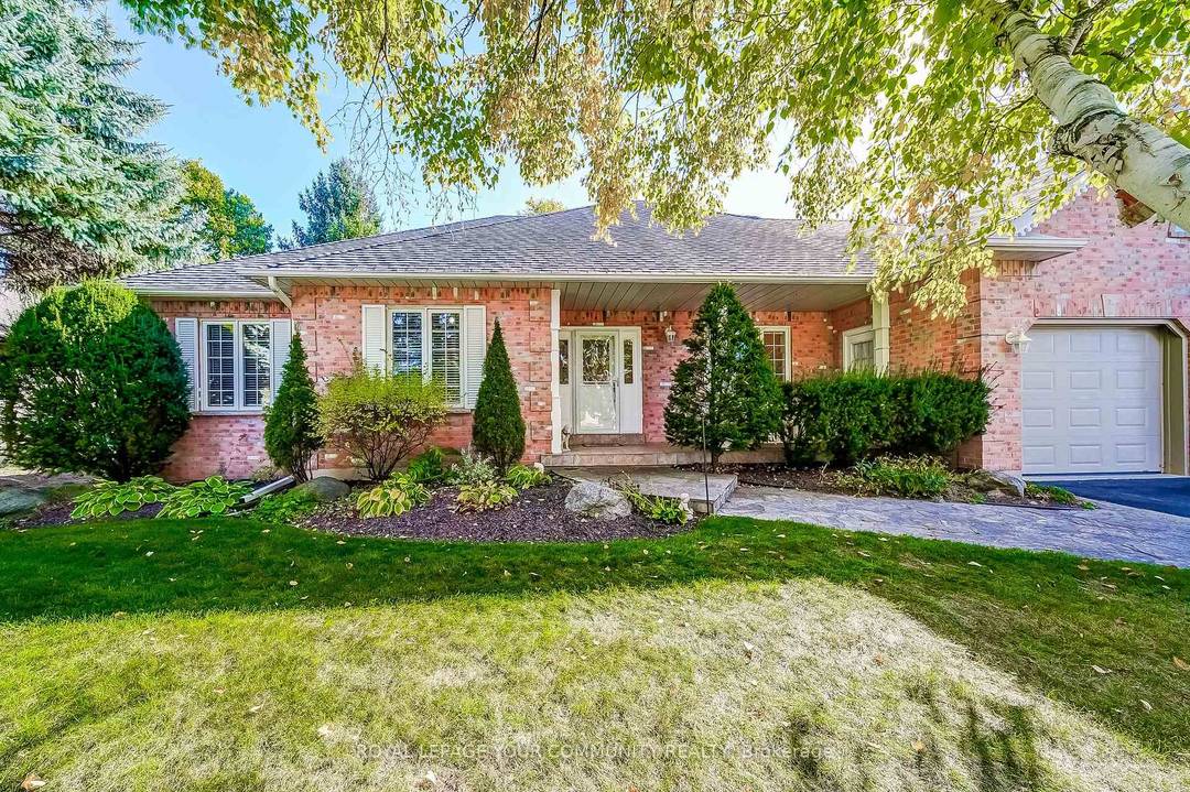 Welcome to 53 David Willson Trail nestled in the sought after Sharon Community.