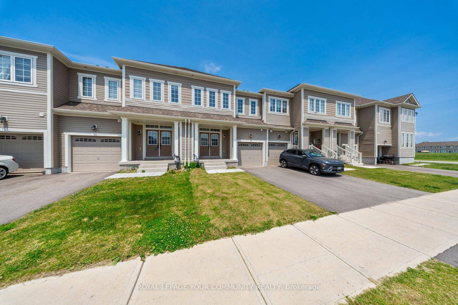 Step into this stunning 3 bedroom, 3 bathroom townhome, designed with comfort, style, and convenience in mind.
