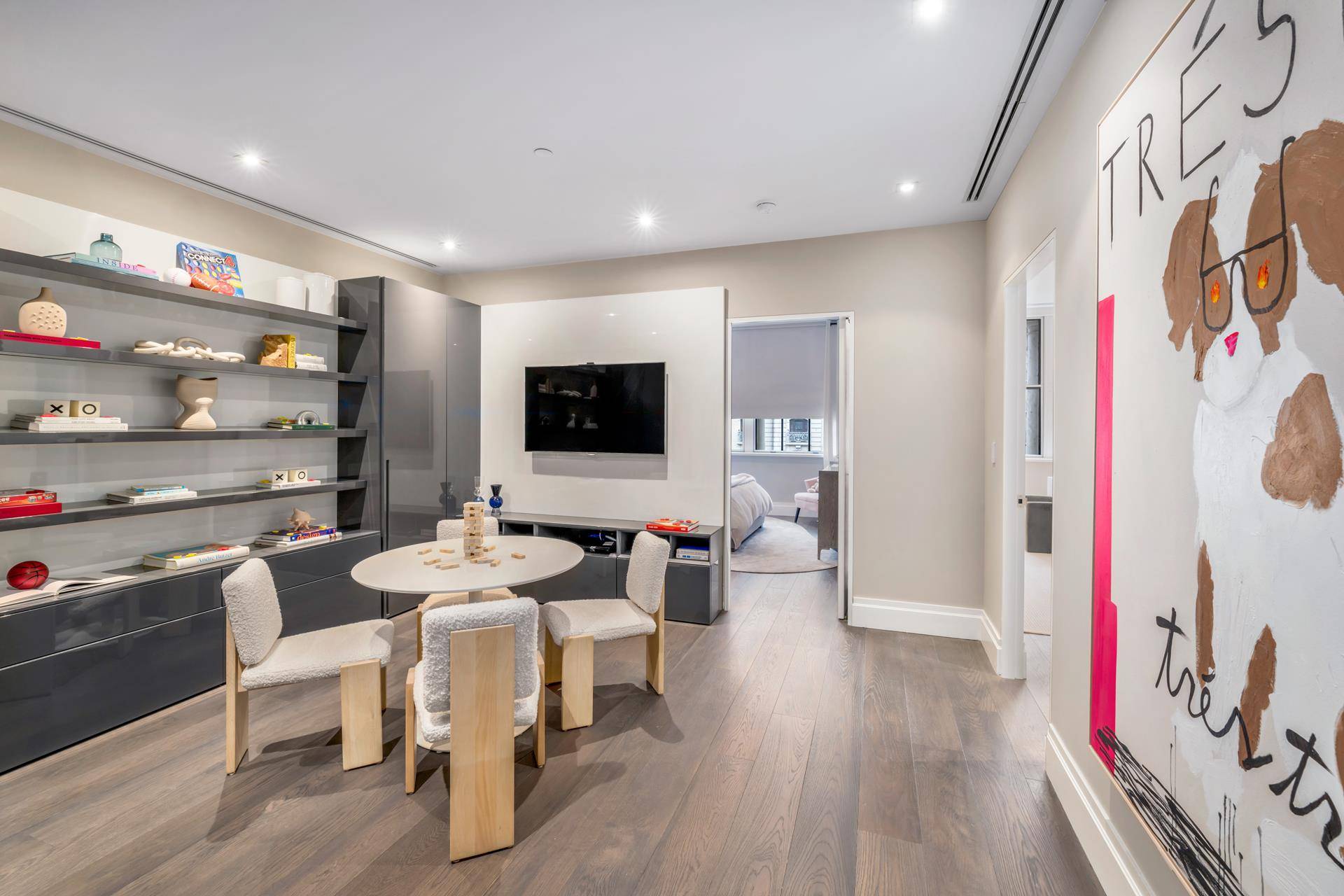 Experience Timeless Sophistication at the Landmark Apple Bank Condominium This remarkable 4 bedroom, 4.