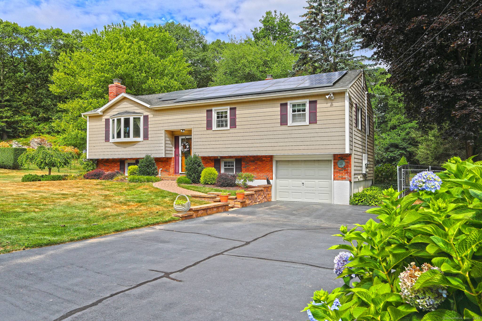 Welcome to Milford ! This inviting raised ranch offers 3 bedrooms, 3 full bathrooms and a comfortable floor plan for the ease of everyday living !