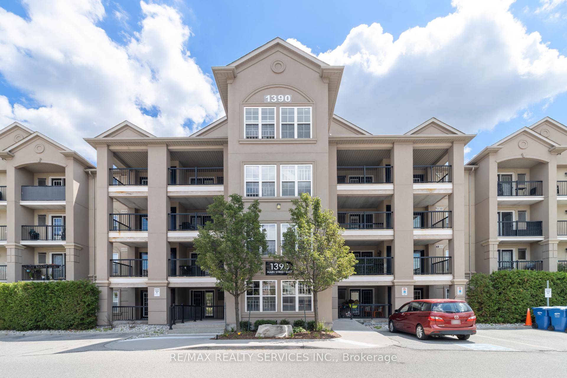 Welcome to this beautifully maintained 1 Den condo that offers the perfect balance of style, space, and functionality.