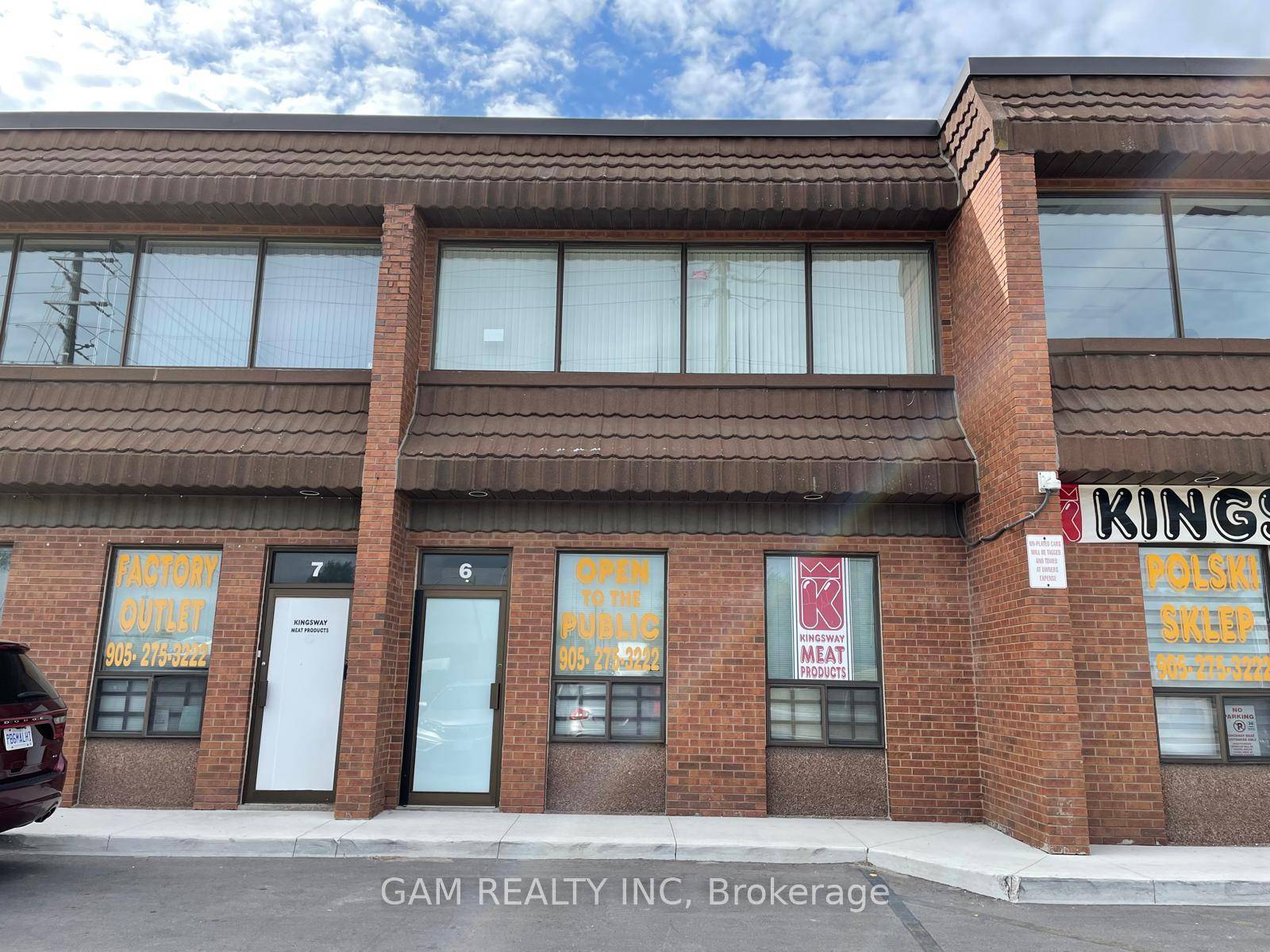 This is a unique opportunity to purchase an extremely rare office condominium in a well maintained complex in Mississauga.
