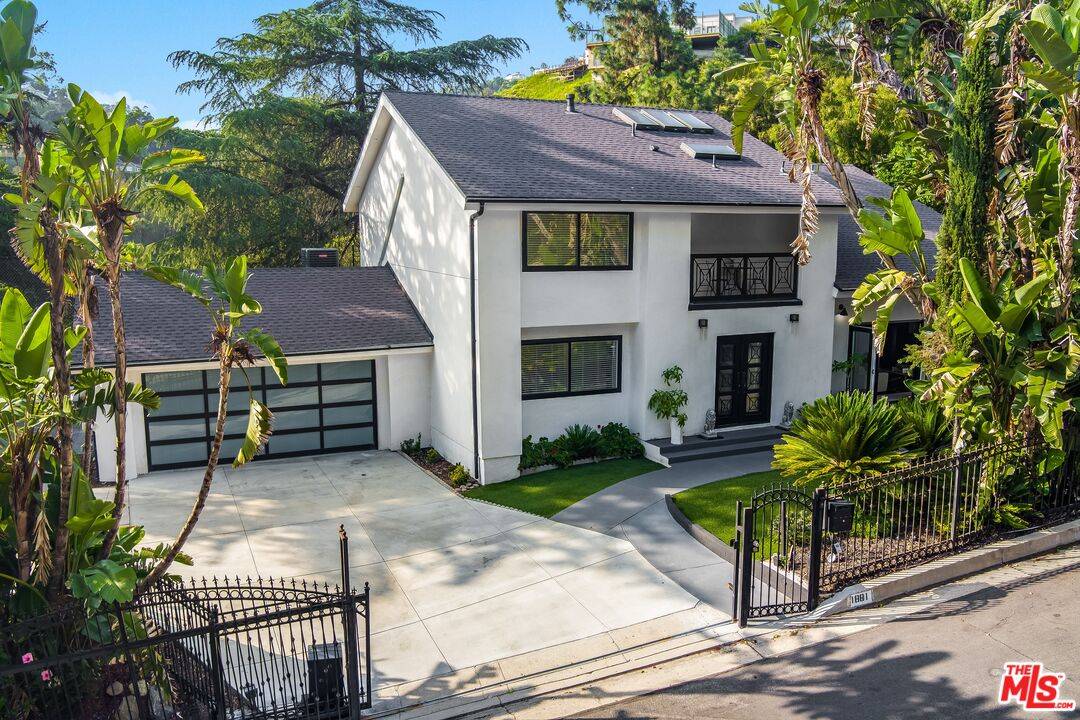 1881 Mount Olympus Dr 4BR Hollywood Hills East La
