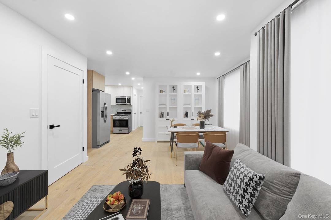 Ideal for savvy Investors and primary home owners alike !