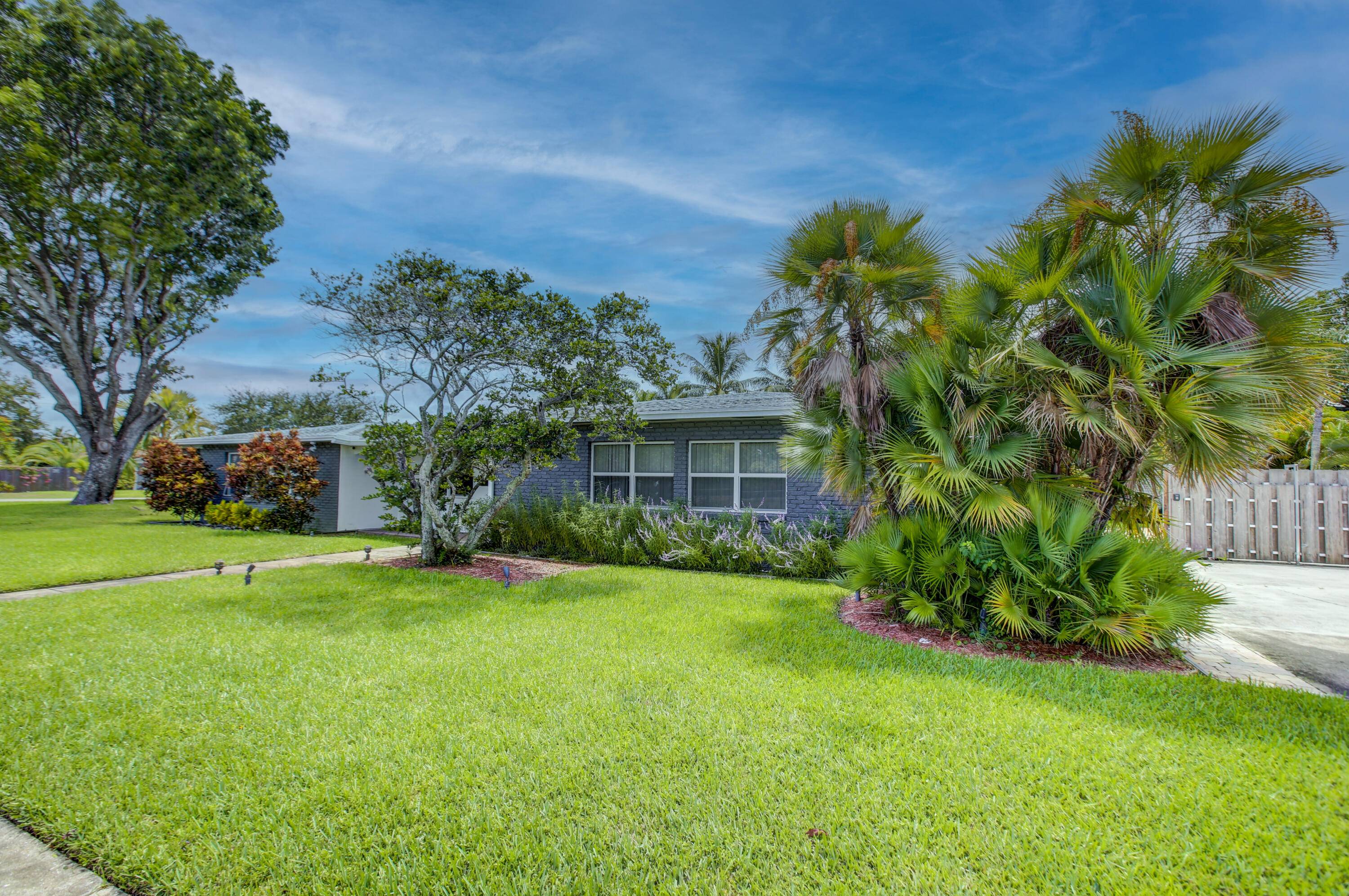 914 NE 2nd Street single-family Palm Beach