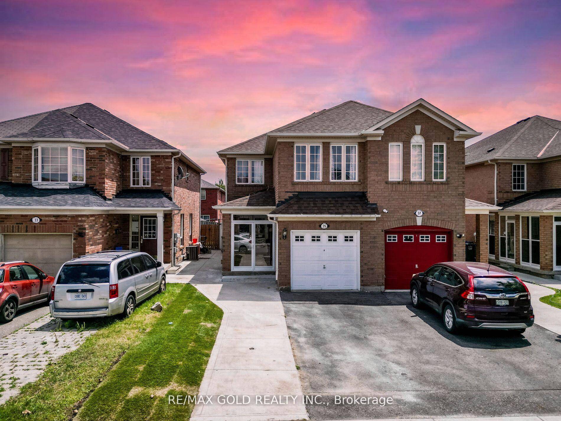 Wow Is Da Only Word To Describe Dis Great Home !