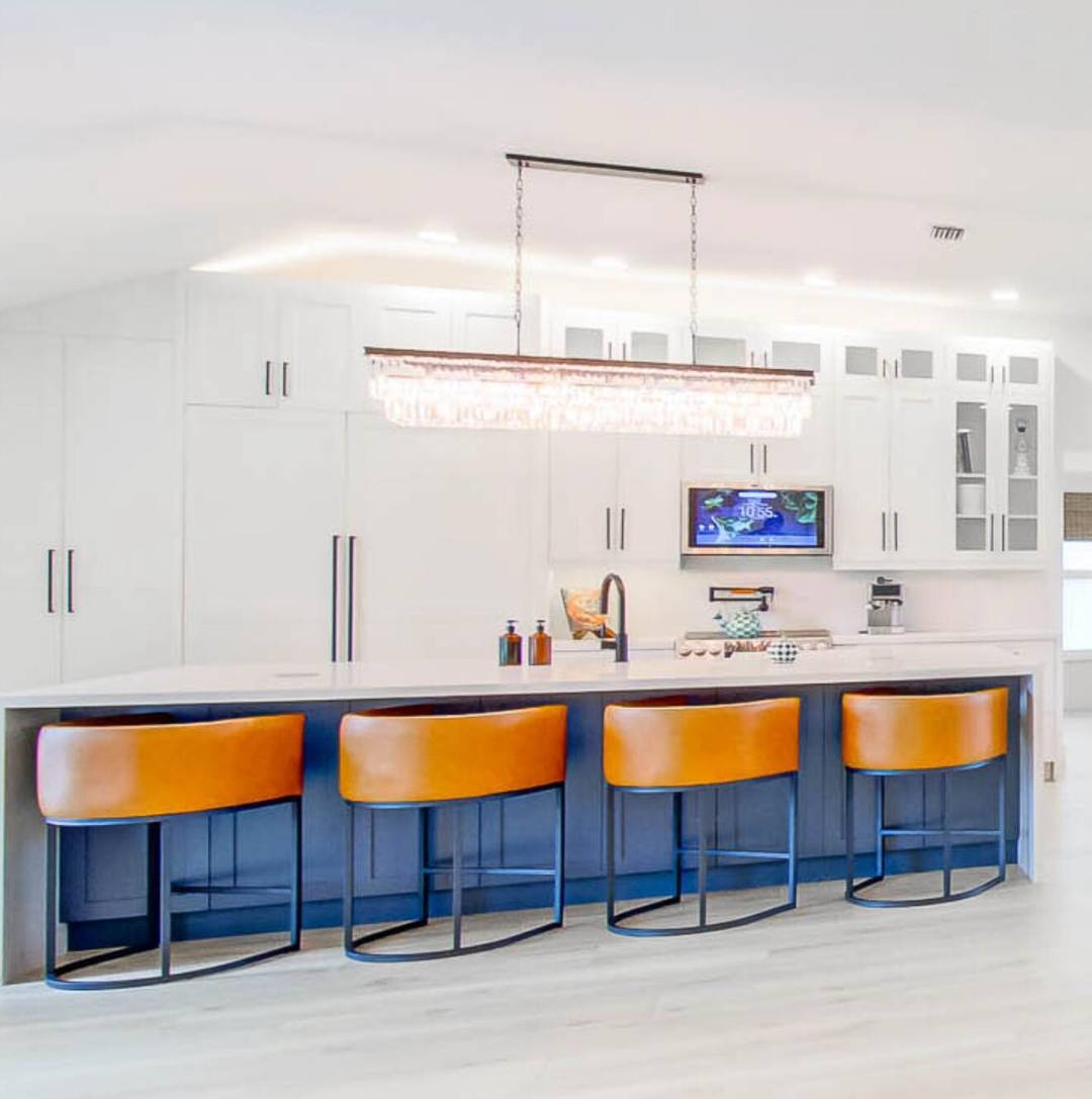 NON HOA and up to 2 pets welcomed !