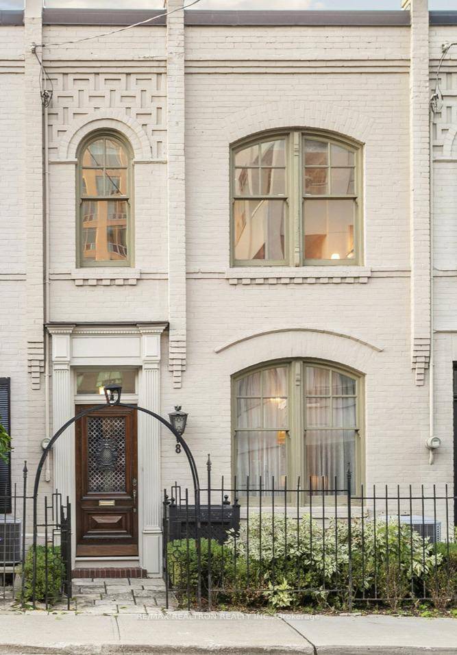 Nestled in the prestigious Yorkville neighbourhood, this exquisite renovated 1880s heritage townhouse masterfully blends the charm of an English country cottage with modern luxury.