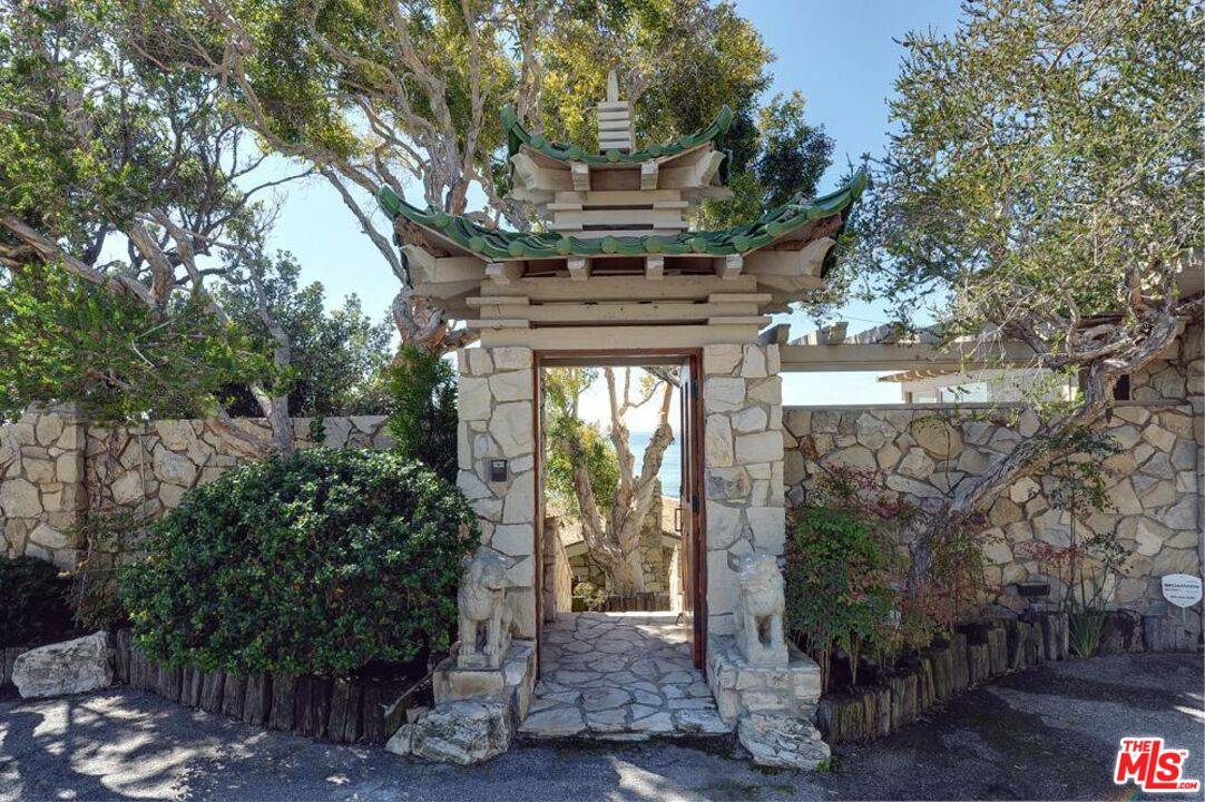 18842 Pacific Coast Hwy Malibu La