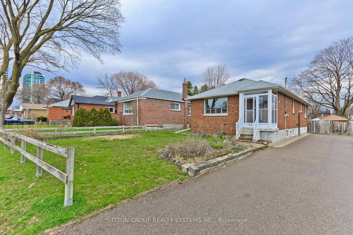 Prime Etobicoke Location.