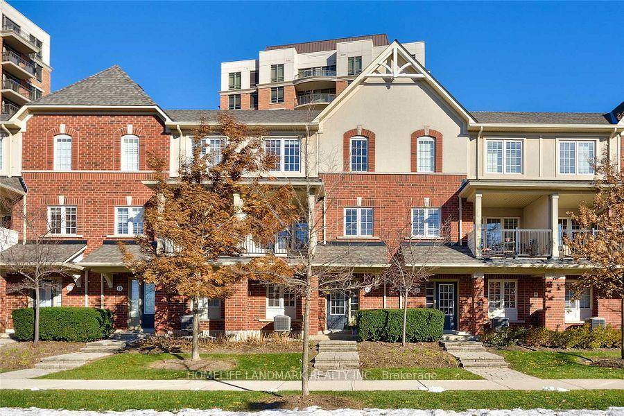 Beautiful 3 Bed, 2. 5 Bath Upscale Townhouse Approx.