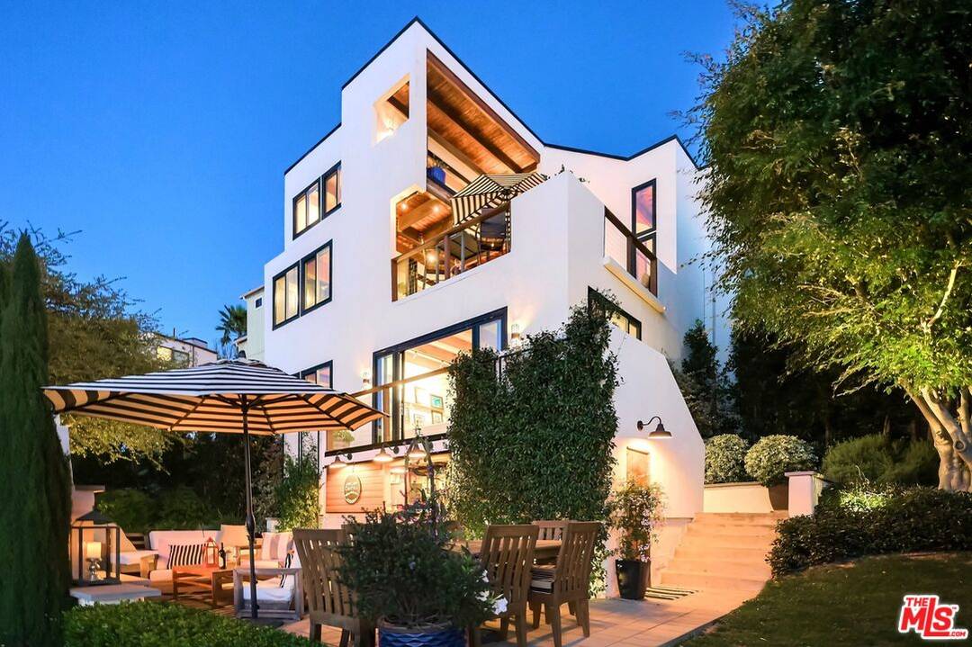 2913   Corral Canyon Rd 3BR Malibu La