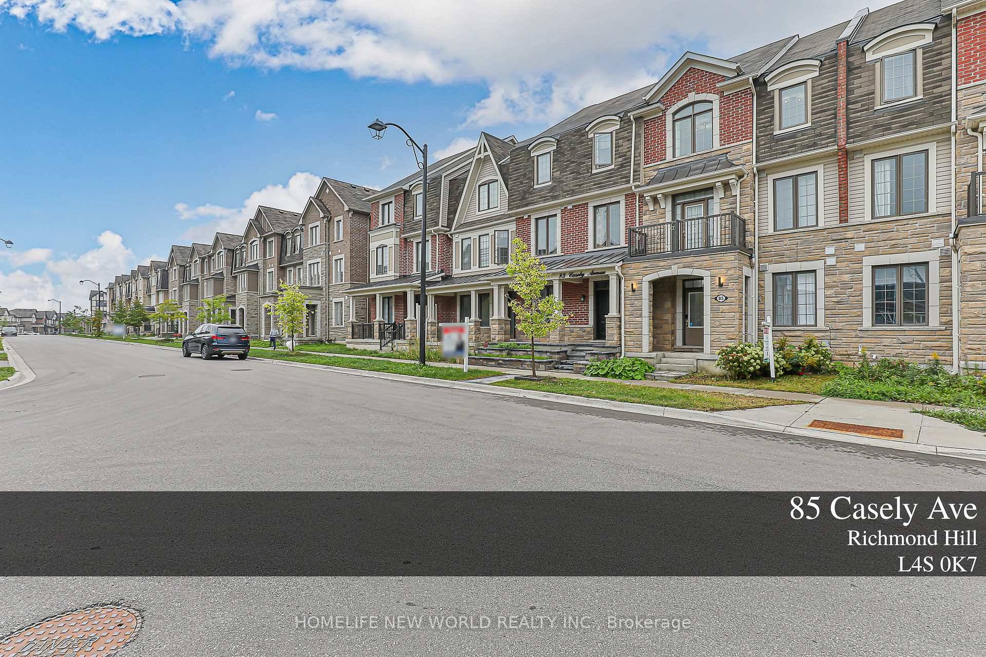 Beautiful Double Garage Townhouse In The Prestigious Rural Richmond Hill Community.