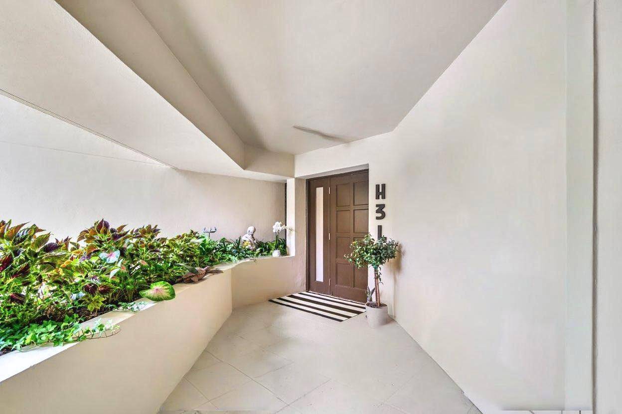 Discover your dream waterfront retreat in the exclusive Waterfront Enclave of Harbor Village !