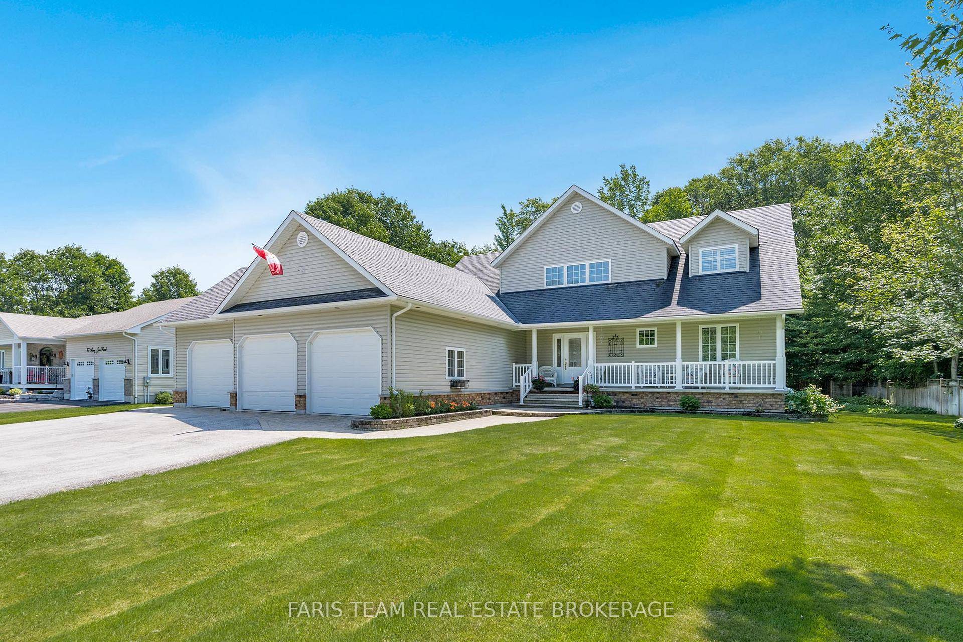 Top 5 Reasons You Will Love This Home 1 Beautiful open concept home on a spacious half an acre lot in Wyevale, offering 3 2 bedrooms, 4 bathrooms, a dedicated ...