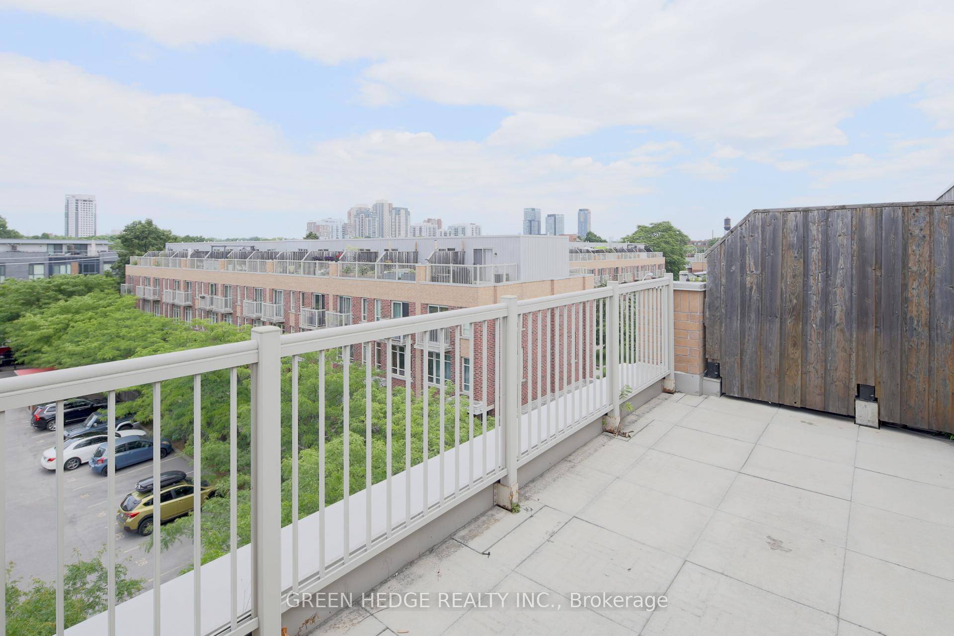 Spacious 1110sf 2 bedroom den stacked townhouse at Brownstones on Wallace in Toronto's Junction Triangle.