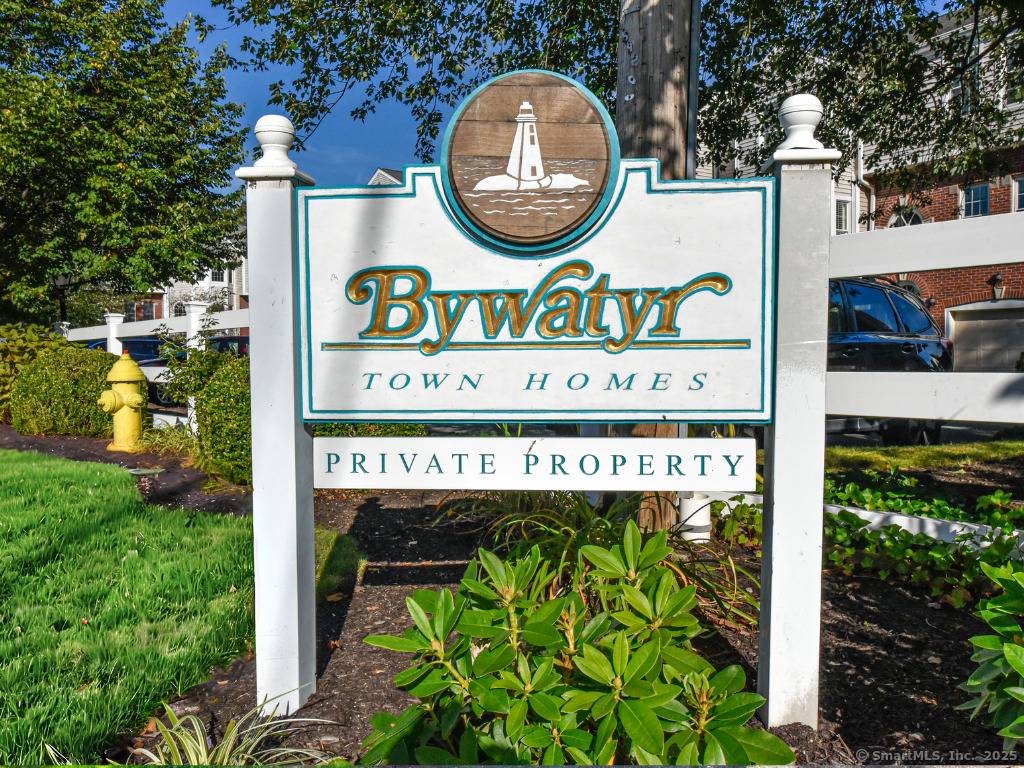 A UNIQUE OPPORTUNITY OF GREAT VALUE AWAITS IN THIS DESIGNER HOME IN A PRIME BLACK ROCK LOCATION Welcome Home to 80 Bywater Lane.