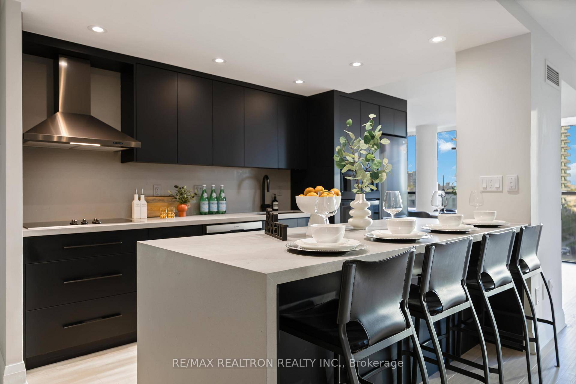 This rarely available 2 1 bedroom, 2 bathroom corner unit at Dynasty Tower offers 1362 sq ft of living space with stunning unobstructed east facing views a home truly without ...