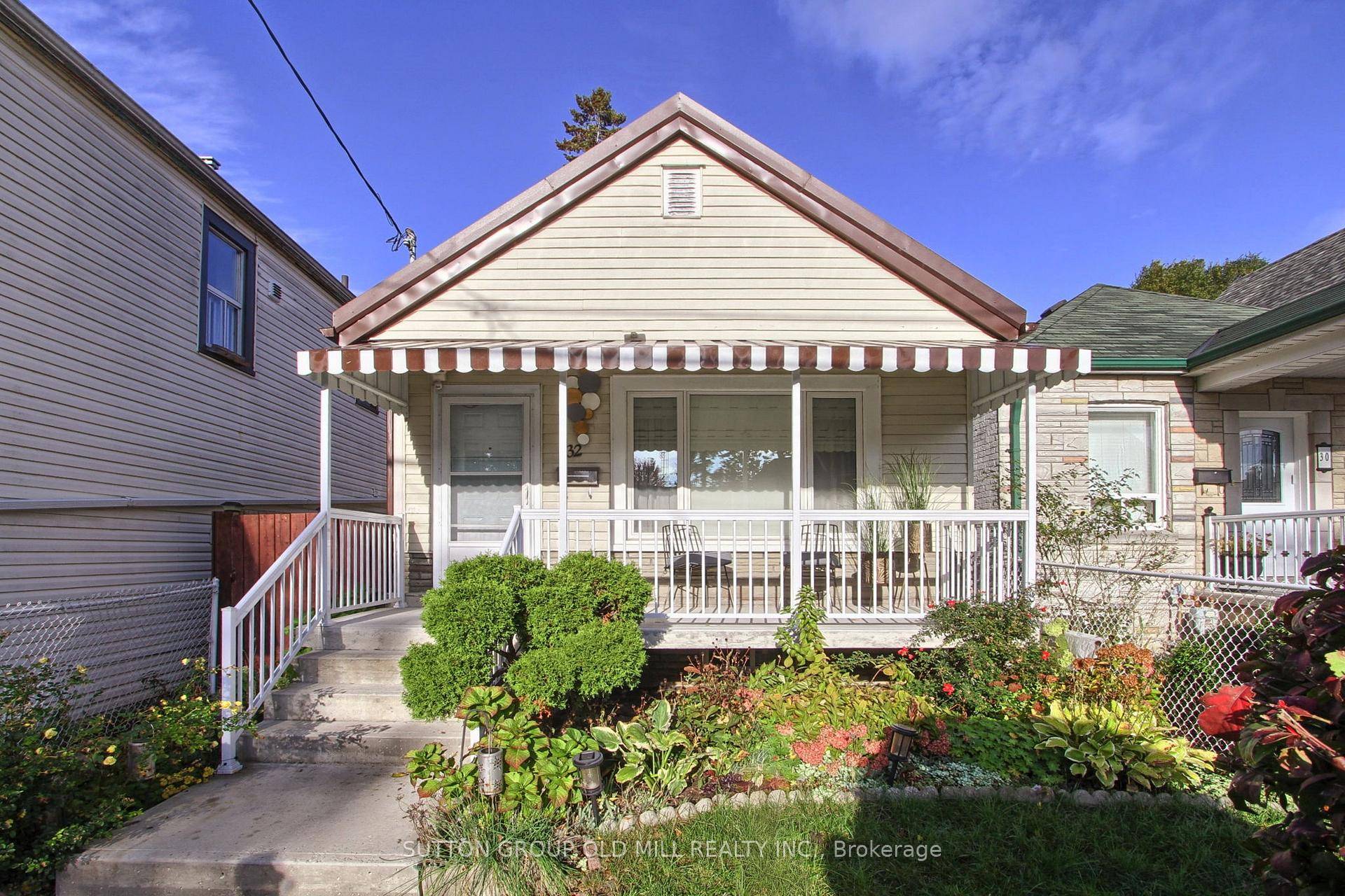 Charming Bungalow Perfect Starter Home or Investment Opportunity.