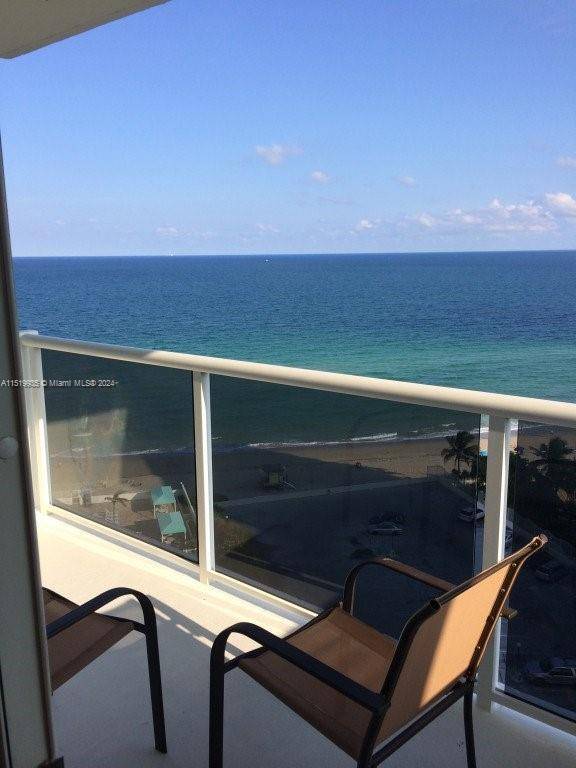 Welcome to the gorgeous Sea Air Towers.