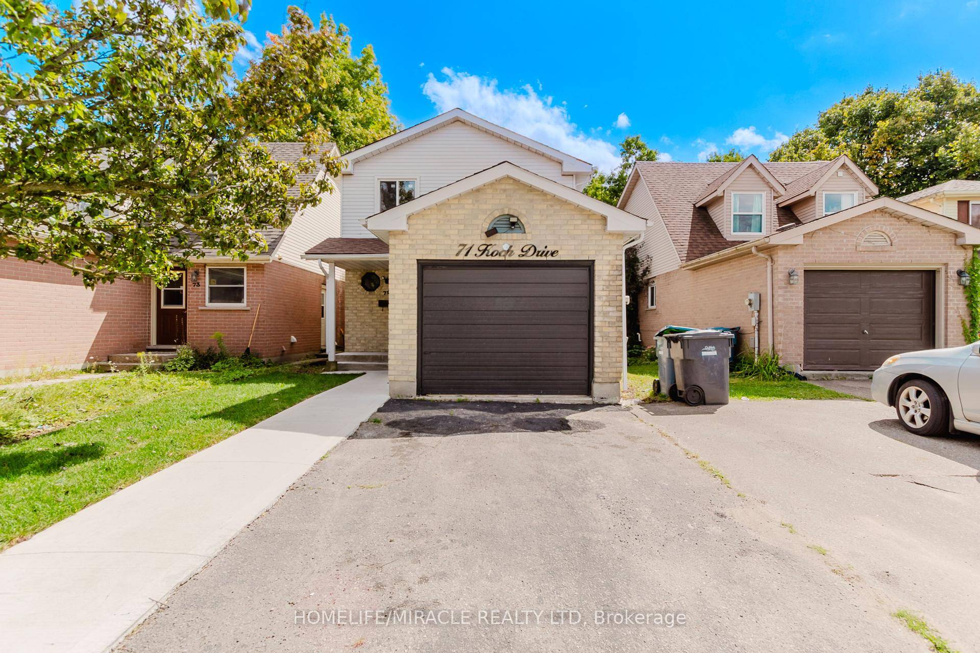 Stunning Renovated Home Backing onto Hanlon Creek Legal Basement Suite Approx.
