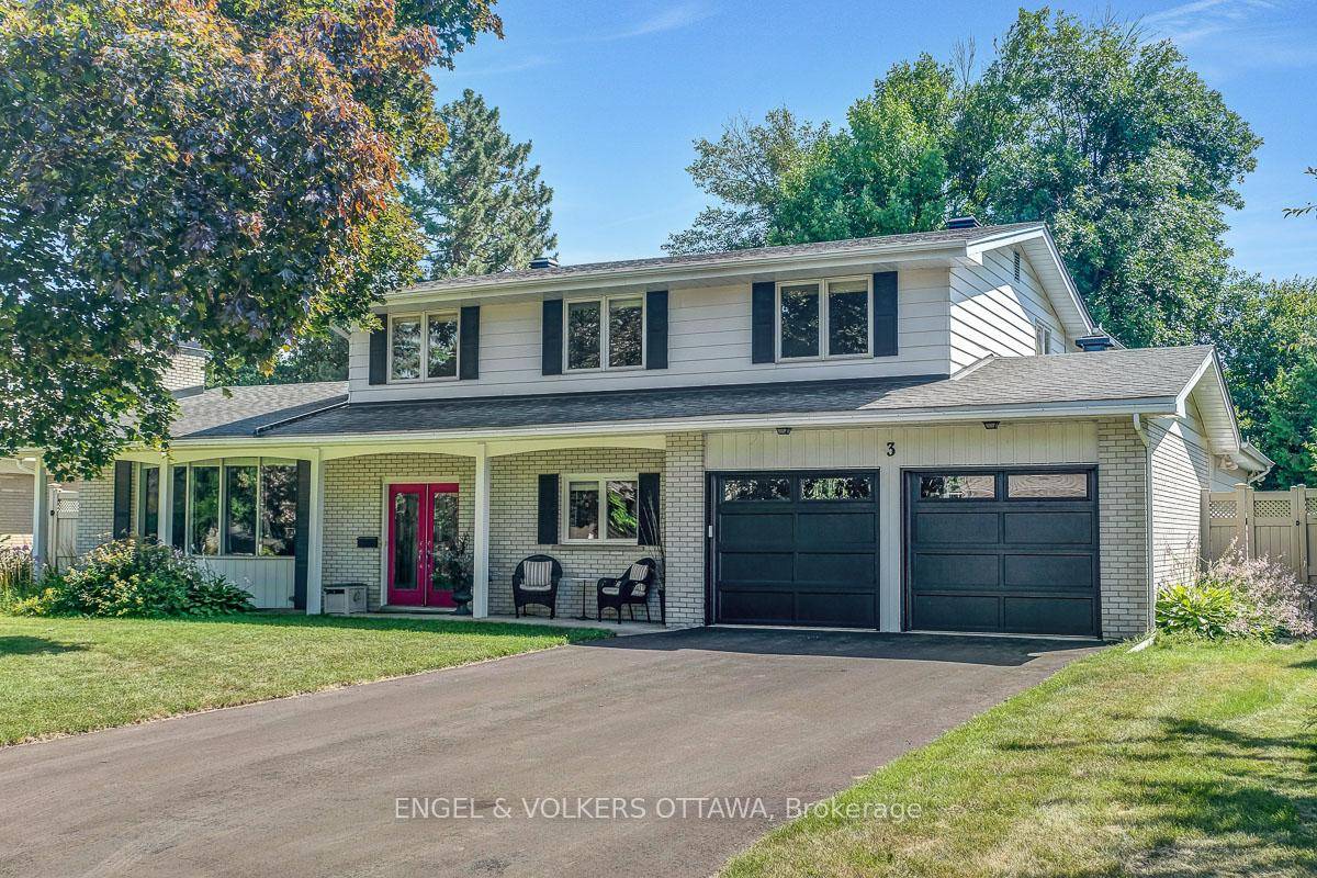 Welcome to this beautifully expanded home nestled in the heart of Ottawas prestigious neighbourhood of Qualicum.
