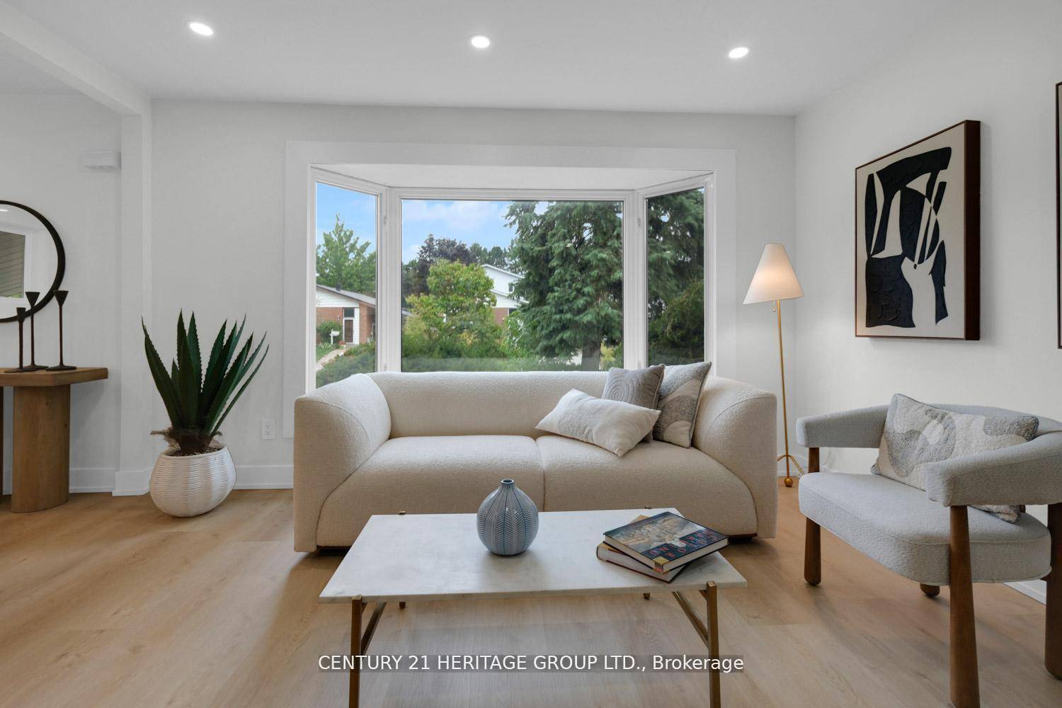 Fully renovated home in a safe, quiet neighbourhood with quick access to Hwy 401 !