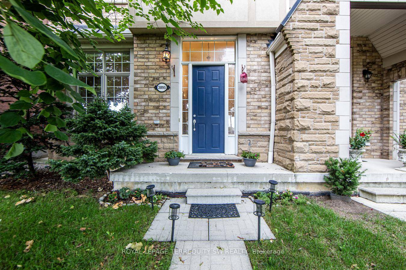 Welcome to this beautifully maintained 3 bedroom executive townhome in the heart of Churchill Meadows, one of Mississauga's most desirable communities.