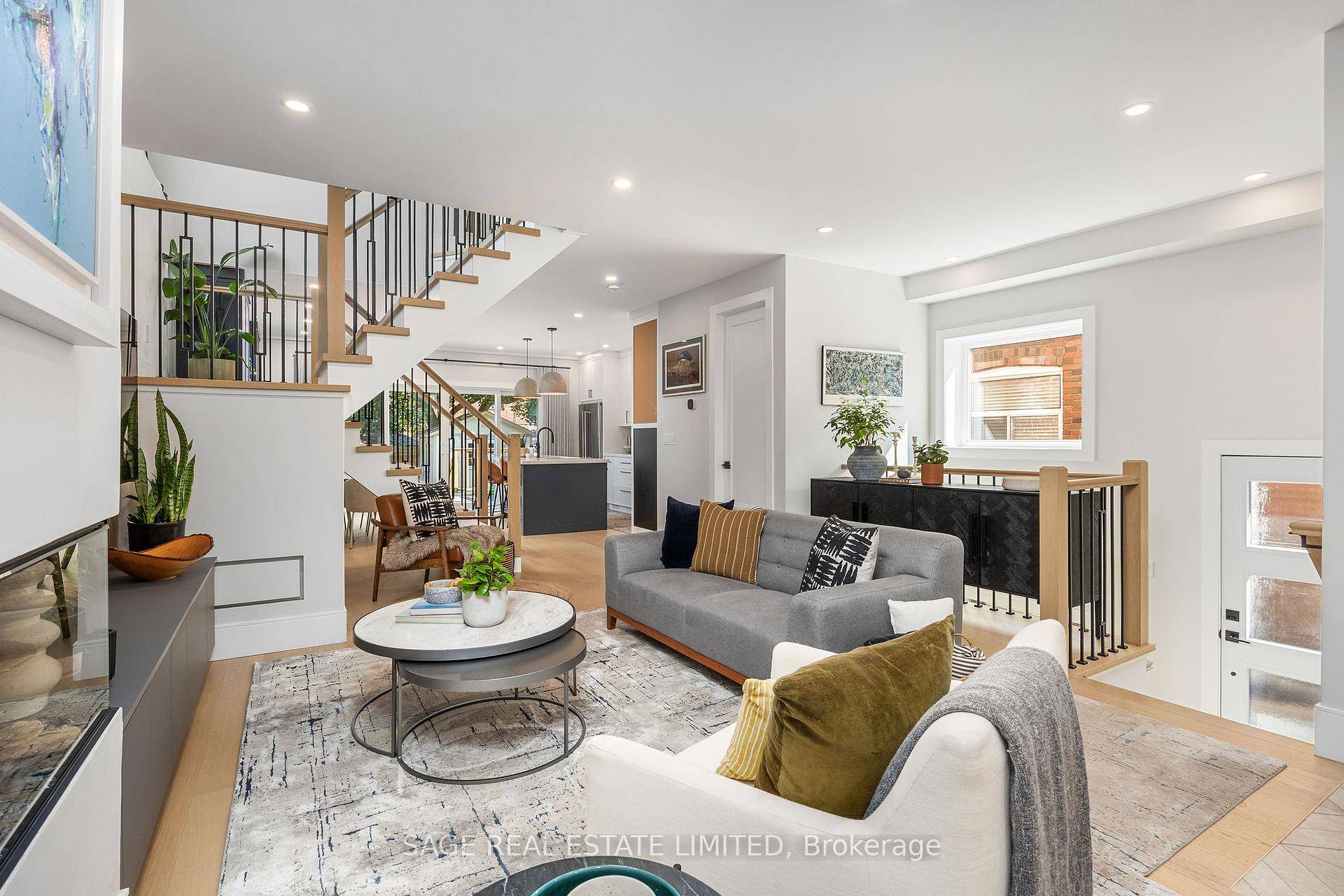 Where Good Taste Meets Great Space !