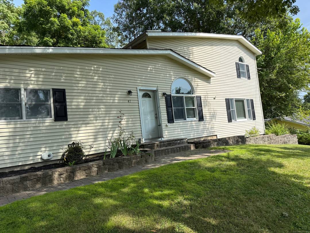 Rare opportunity to live in a Candlewood Lake Community with beach Lake rights.