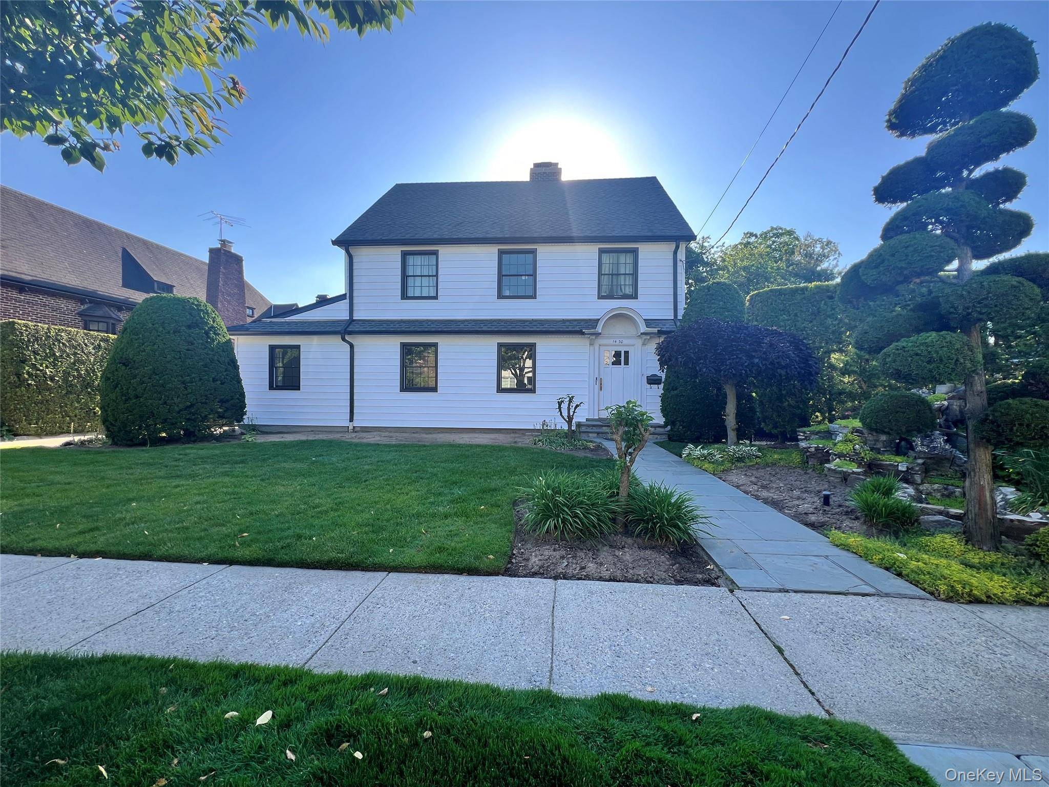 Beautifully Renovated 3 Bedroom, 3 Bath Duplex with additional Office, Parking amp ; Private Outdoor Space in Whitestone that feels like a whole home rental !