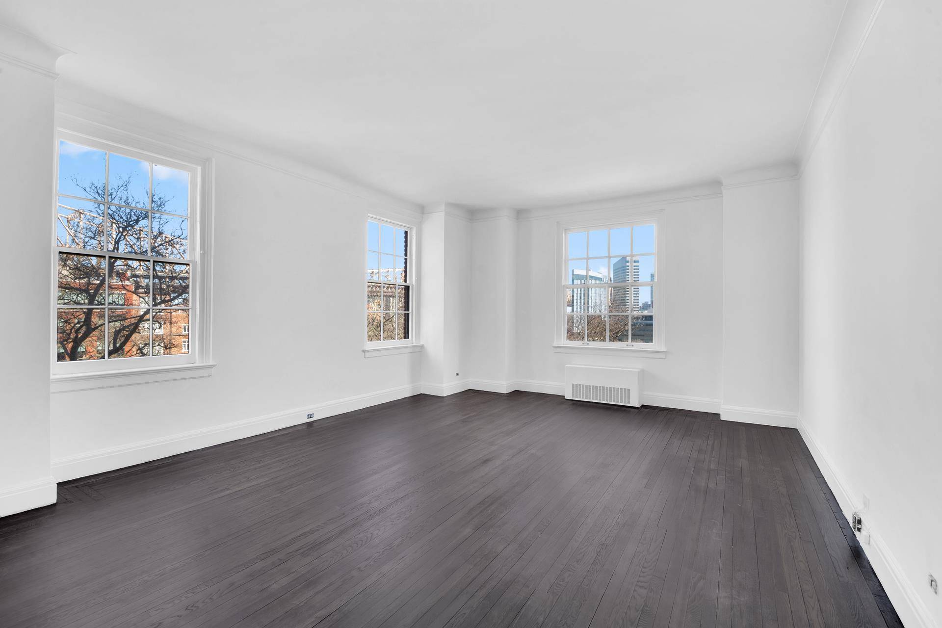 NEW PRICE 5, 900, 000 BEST PRICE ON THE EAST SIDE Enormous home on one floor !