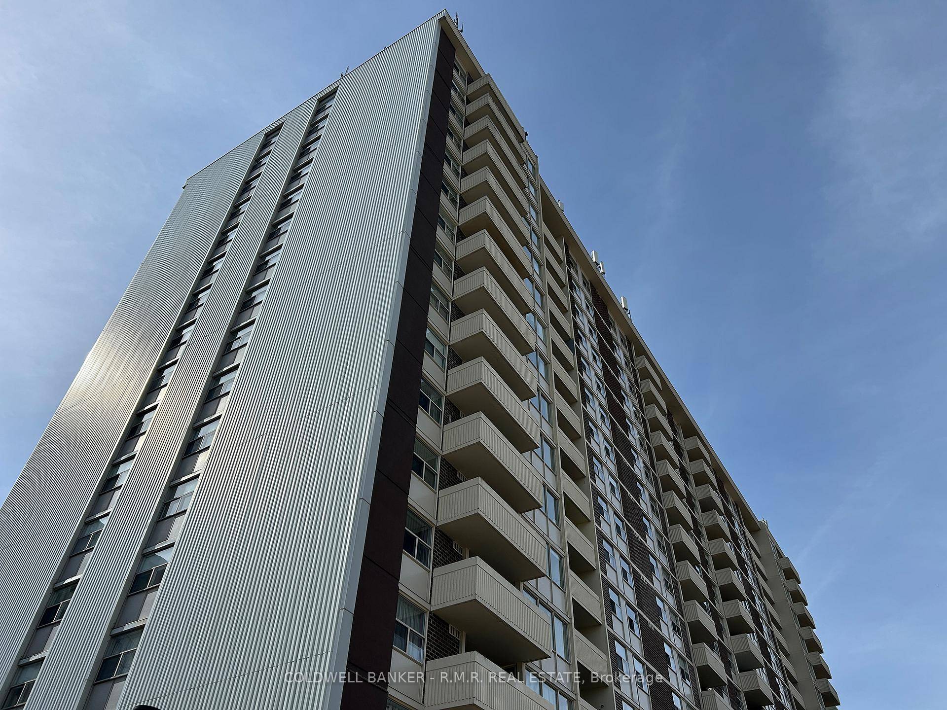 Welcome to this bright and inviting 2 bedroom, 2 bathroom condo in the heart of Ajax, offering 1, 039 sq.