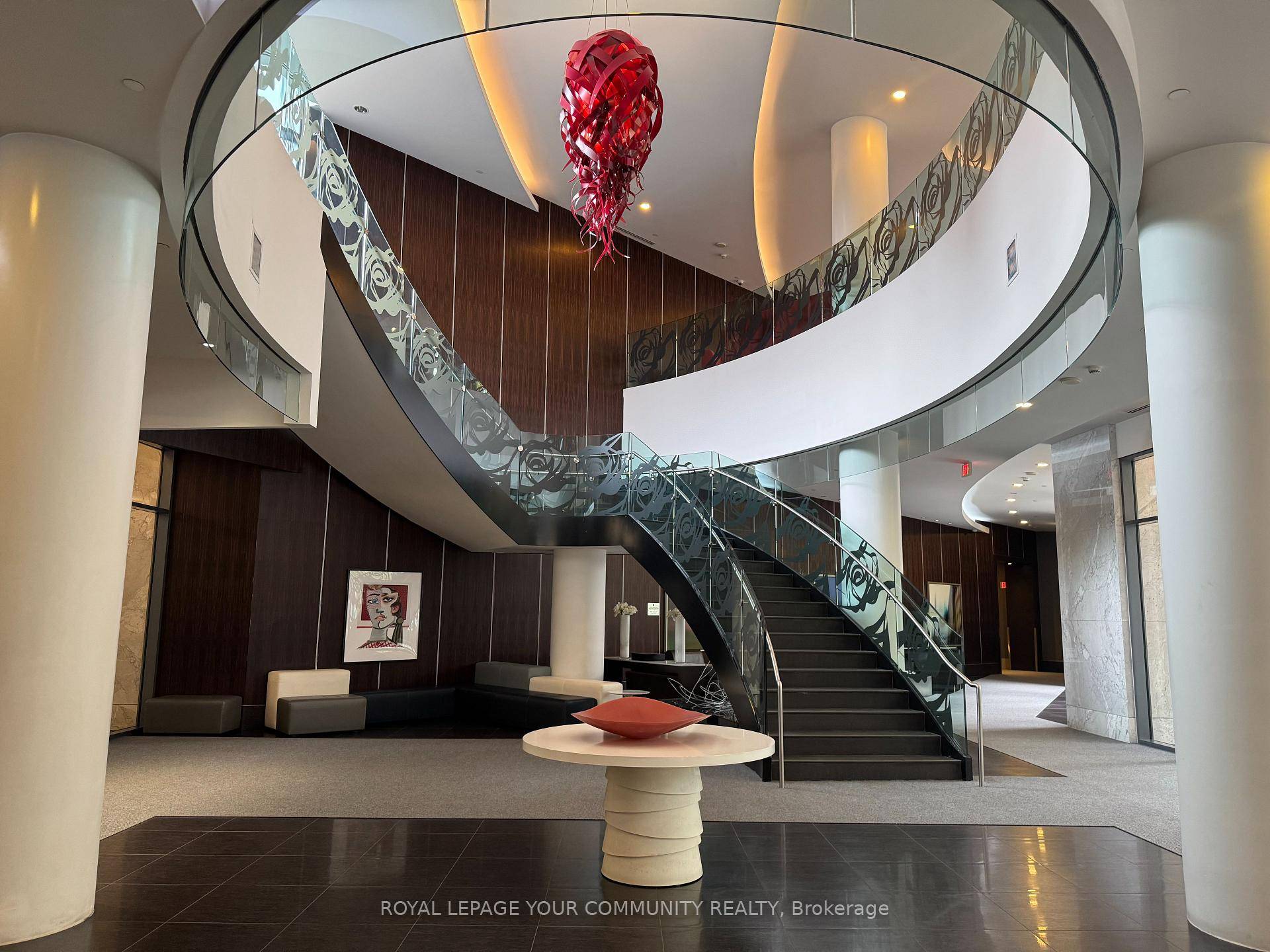 Welcome to this stunning and spacious 2 bedroom, 2 bathroom corner unit in the luxurious Gibson Square condos.