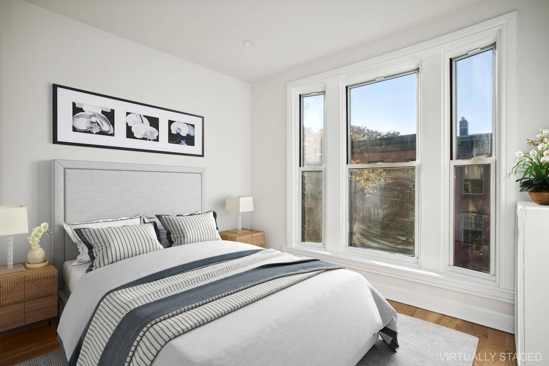 Price Improvement ! ! Meticulously renovated, this 2 bedroom sponsor apartment, located on one of Brooklyn Heights' most charming blocks with dazzling views of the lower Manhattan skyline.