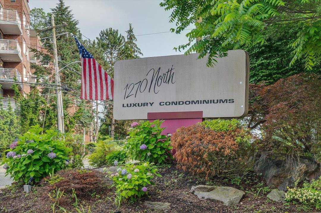 Welcome to this bright and sunny 1 bedroom condo with alcove at 1270 North Ave, offering easy living in a well maintained, amenity rich doorman building in the heart of ...