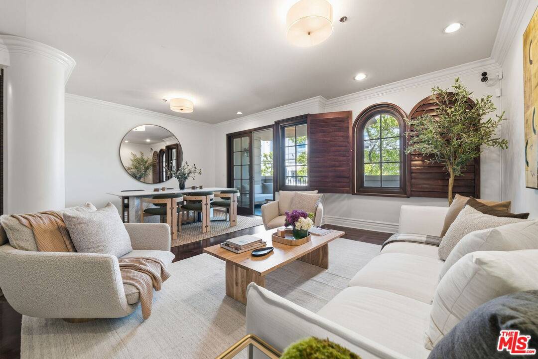 850  N Croft Ave 2BR Sunset Strip La