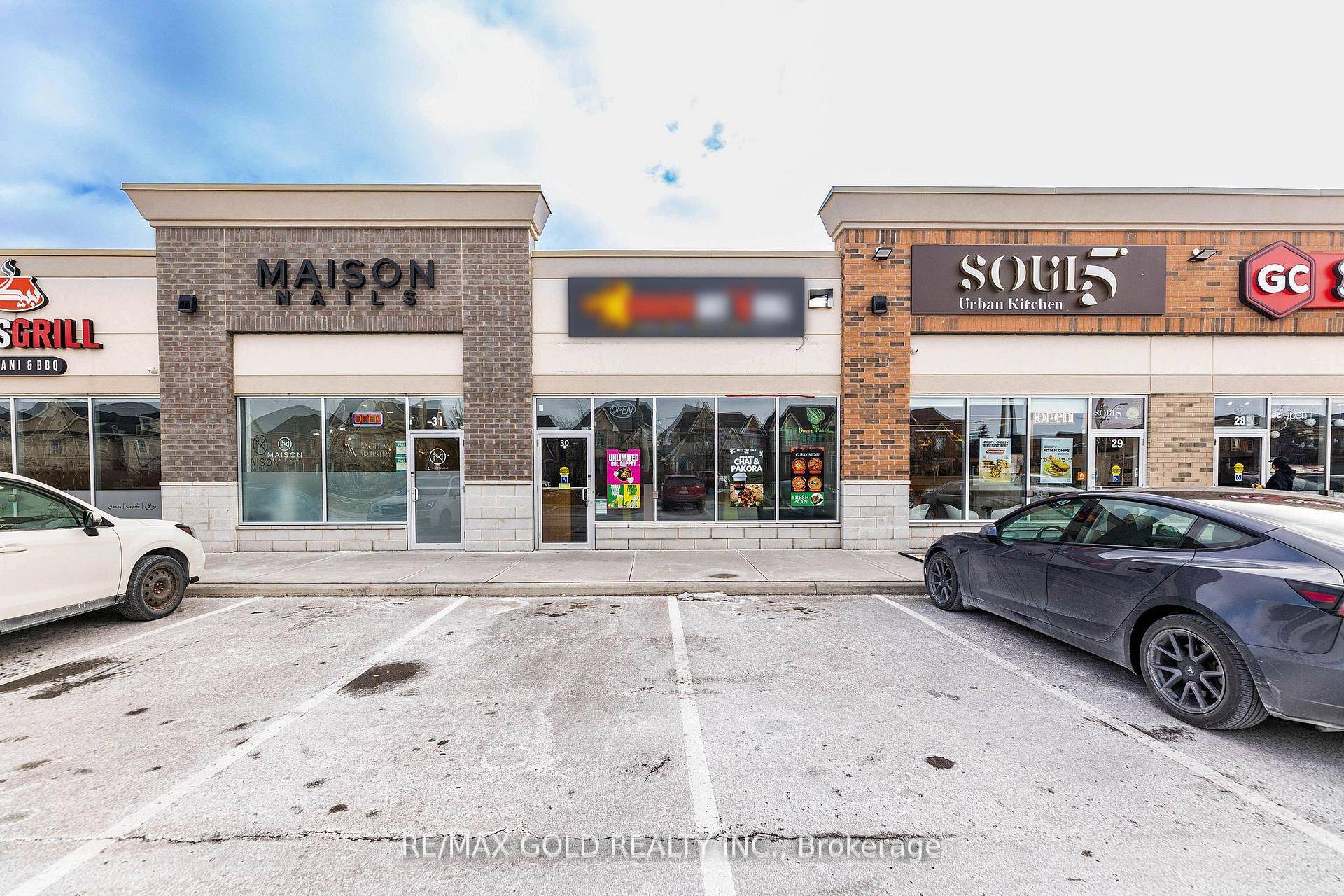 Excellent opportunity to own a restaurant in the highly sought after Ridgeway Plaza !