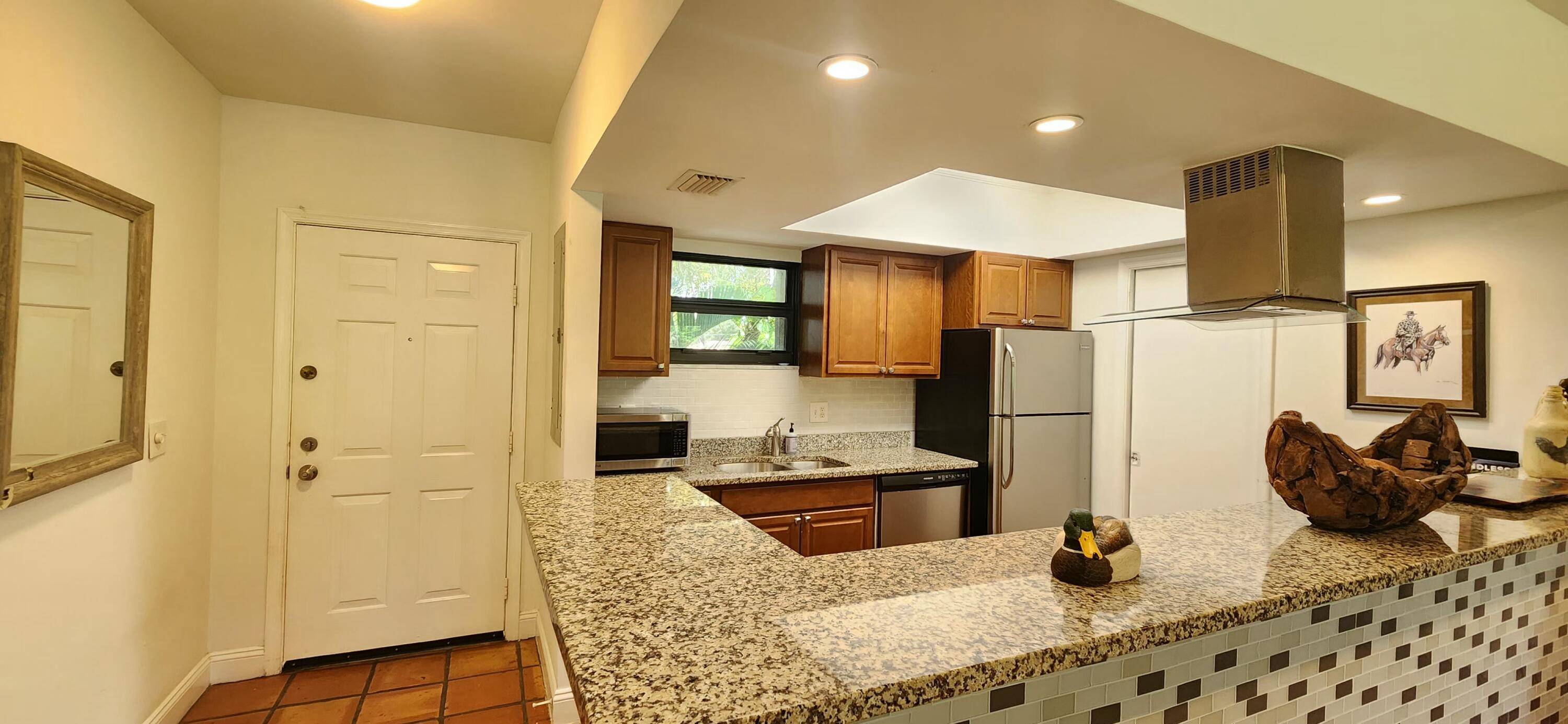 Welcome to our beautifully furnished one bedroom at Bagettelle in Polo Club !