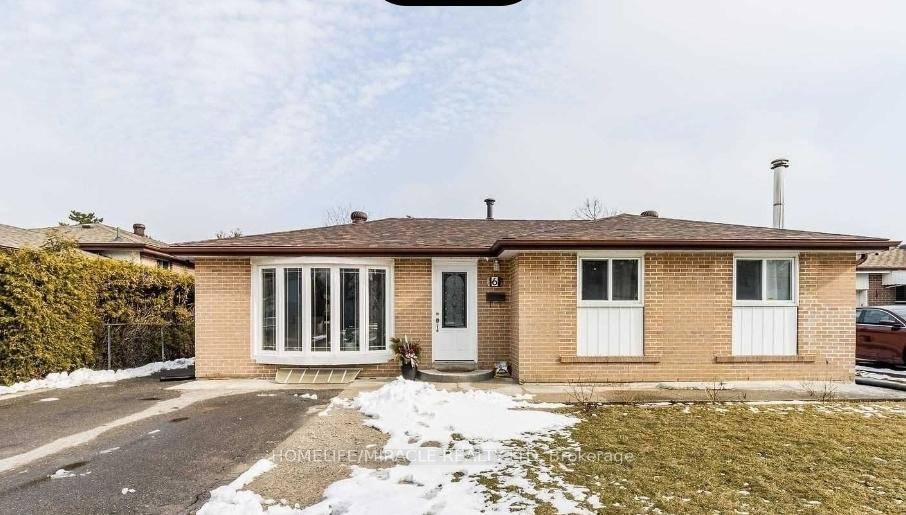 Absolutely stunning, spacious and beautiful 3 2 bedrooms detached home on a premium 55 x 125 ft lot, in high demand area near Bramalea mall and Bramalea GO station.
