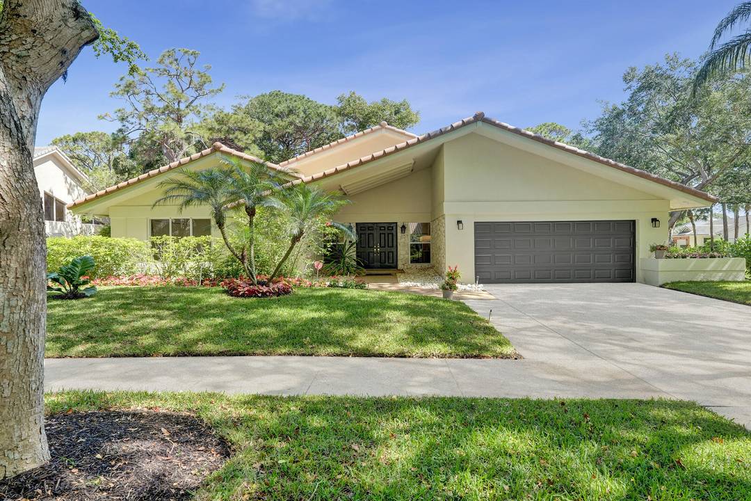 Welcome to 2401 NW 39th St !